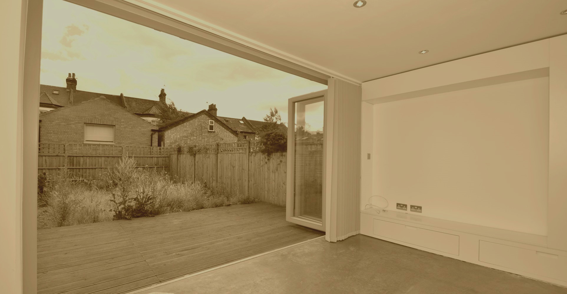 Slider, Glaziers in Yeading, UB4